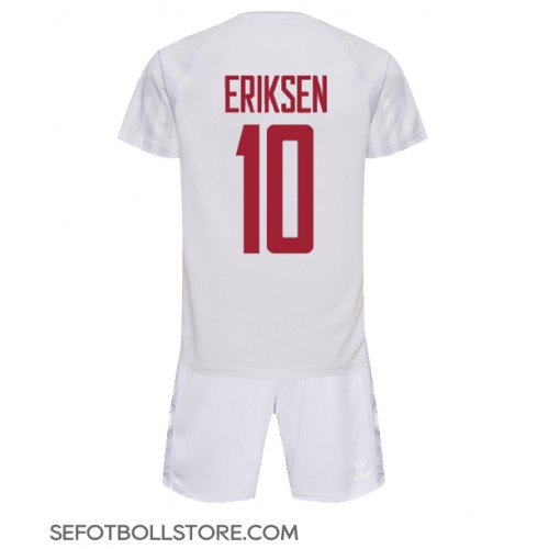 Danmark Christian Eriksen #10 Replika babykläder Bortaställ Barn VM 2022 Kortärmad (+ korta byxor)